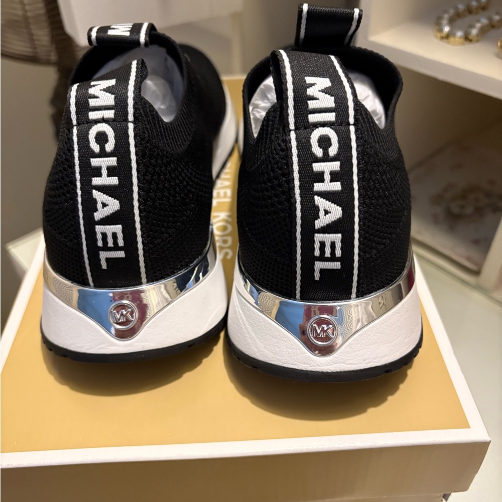 Michael Kors Black Bodie Slip-On Shoes - Picture 6 of 7